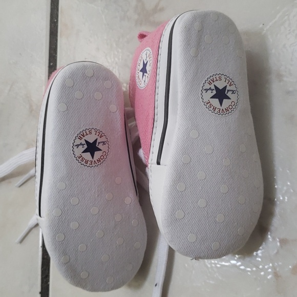 Converse Baby Shoes Size 3 - Picture 3 of 4